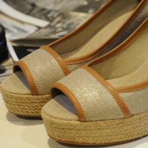 Tory Burch Natural/Royal Tan Majorca Wedges